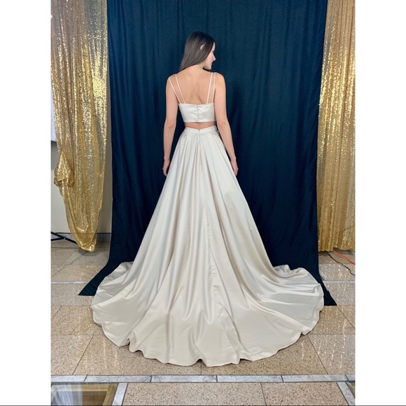 Cream Two Piece Prom Dress π - Picture 4 of 6